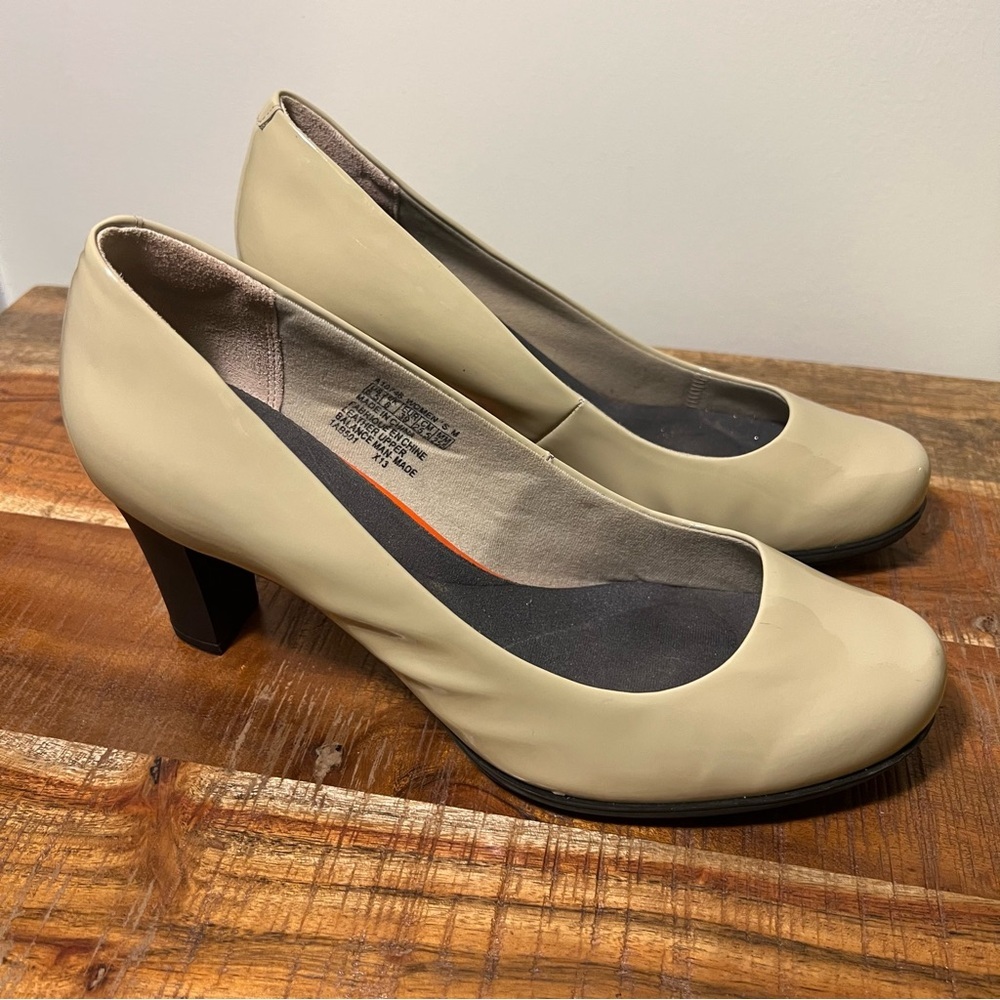 Rockport Elegant Beige Women's Heels, Size 8.5